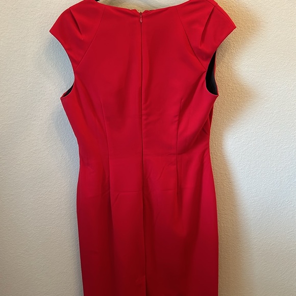 CALVIN KLEIN: red dress with asymmetrical cinching / ruching SIZE 12 - Picture 5 of 9